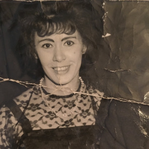 Notice Gallery for Joan BARBOUR