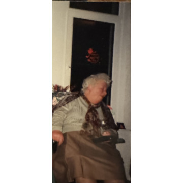 Photo of Dulcie LEWIS