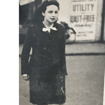 Notice Gallery for Elizabeth FOX