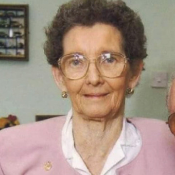 Photo of ANNIE SKILLING
