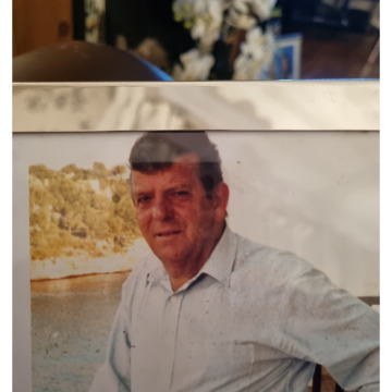 Notice Gallery for Roger BURCH