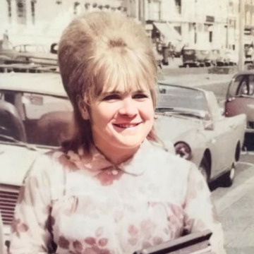 Notice Gallery for Christine ROBERTS