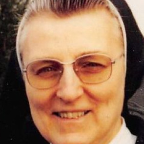 Notice Gallery for Sister Guy-Marie LAMONTAGNE