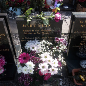 Notice Gallery for Janice MILLS