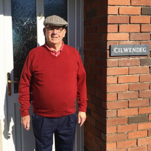 Photo of Caradog JONES