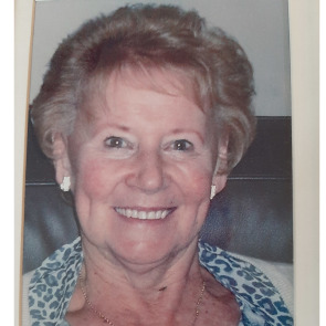 Notice Gallery for Arleen KNOX