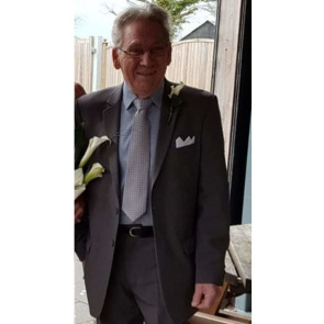 Photo of Kenneth HOWE