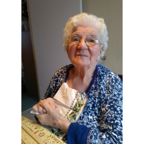Photo of Hazel BELLAMY