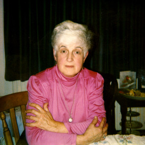 Photo of Jean YOUNG