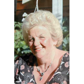 Photo of Linda Joyce BEEVER  BRUCE HALLCHURCH