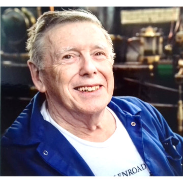 Photo of Bernard HALLIWELL