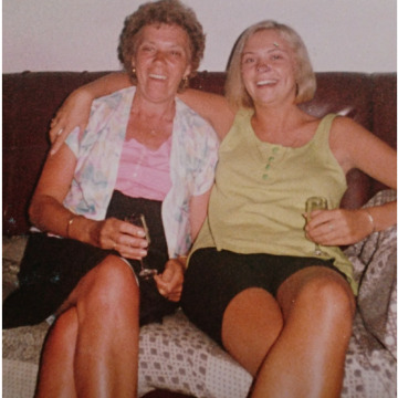 Notice Gallery for Brenda ONIONS