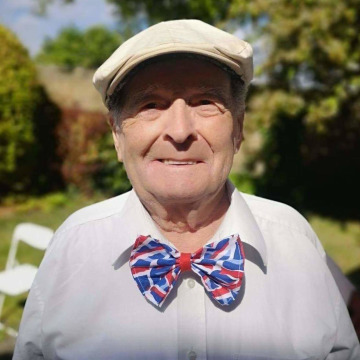 Photo of FRED DAVISON