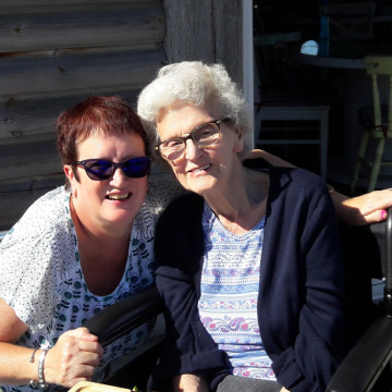 Notice Gallery for Iris Annie BROWN