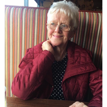 Photo of Helen DOLAN