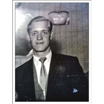 Notice Gallery for Robert BUCHAN