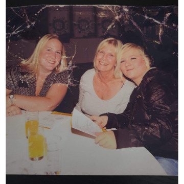 Photo of JENNIFER MARGARET CASHMORE - THORLEY