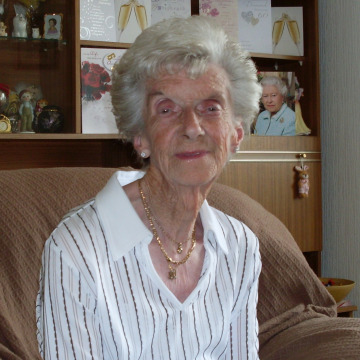 Notice Gallery for Margaret HOLLAND