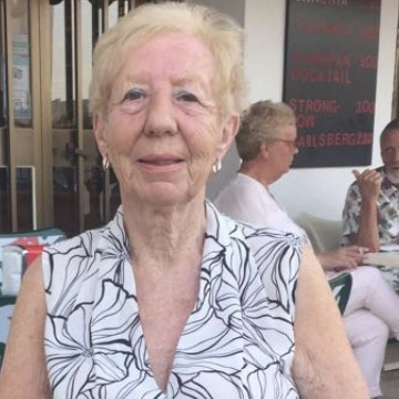 Photo of VIOLET YATES