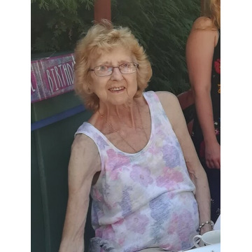 Photo of Valerie GARLAND