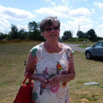 Photo of Christine BARLOW