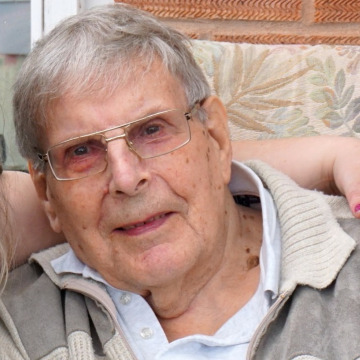Photo of JOHN HUTCHINS