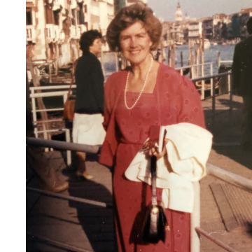 Photo of Dorothy O'BRIEN