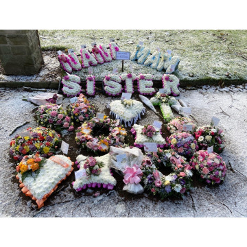 Notice Gallery for MINNIE GRIFFITHS