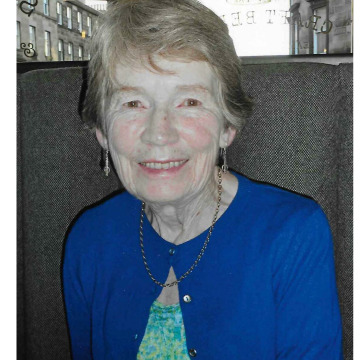 Photo of Emily DON