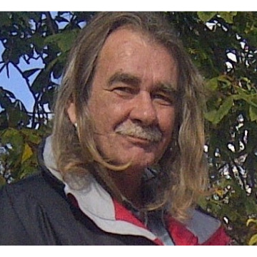 Photo of Leigh Robert BIDDLES