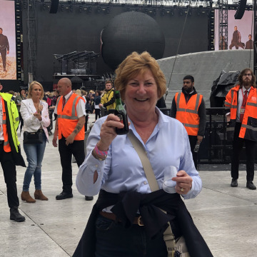 Notice Gallery for Eileen COLLINS