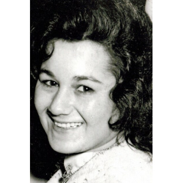 Notice Gallery for DOROTHY DUTTON