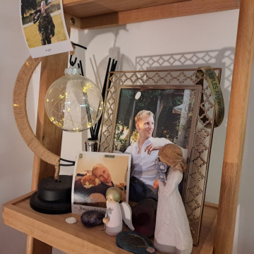 Notice Gallery for Dr James Frank FLINT