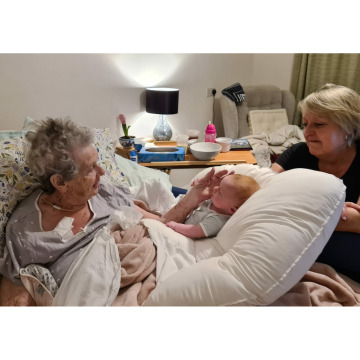 Notice Gallery for Patricia HELPS