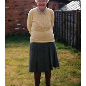 Photo of Edna May LINTHWAITE