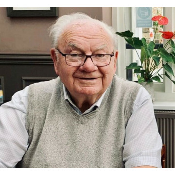 Photo of Dennis REGAN