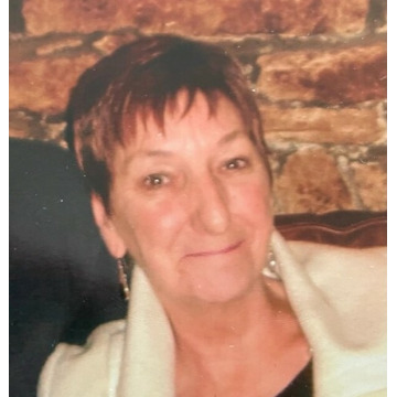 Photo of Lorraine FISHER