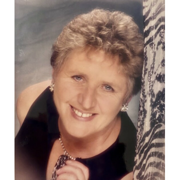 Photo of Jeanette KNIGHT