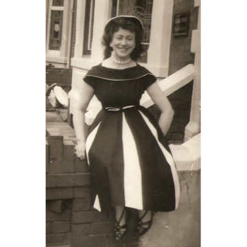 Photo of Mary HARLOW