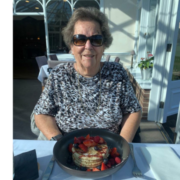 Photo of Pamela SELWOOD