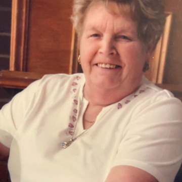 Photo of Joan COUPLAND