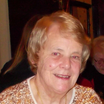 Photo of Susan McGILLVERAY