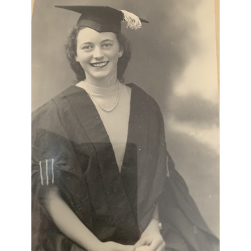 Photo of Annie Mai OWEN