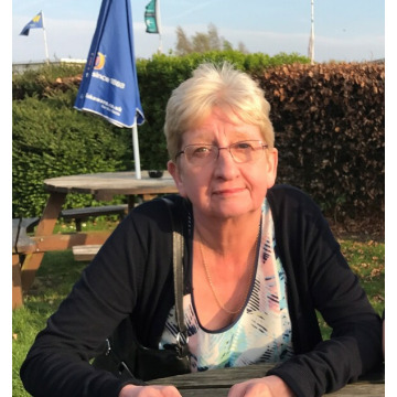 Photo of Gail THOMPSON