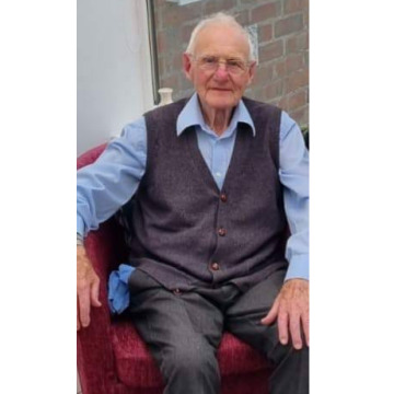Photo of Gordon William ROBINSON