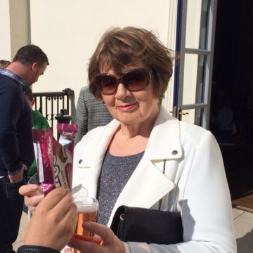 Photo of Lynne CLUTHERS