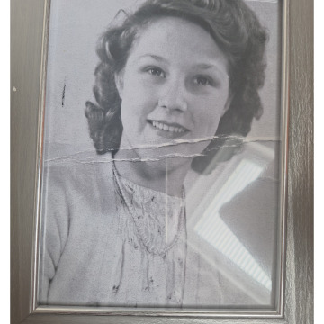 Notice Gallery for Doris HOLT