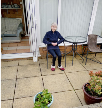 Photo of Carol BARKER