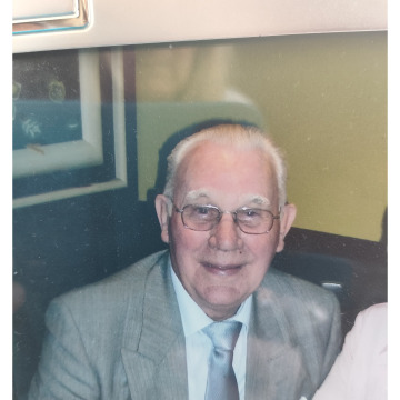 Notice Gallery for Bill McLUSKEY