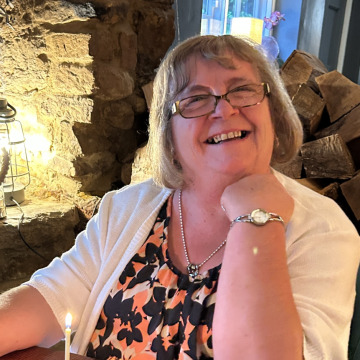 Photo of Angela ROBERTS